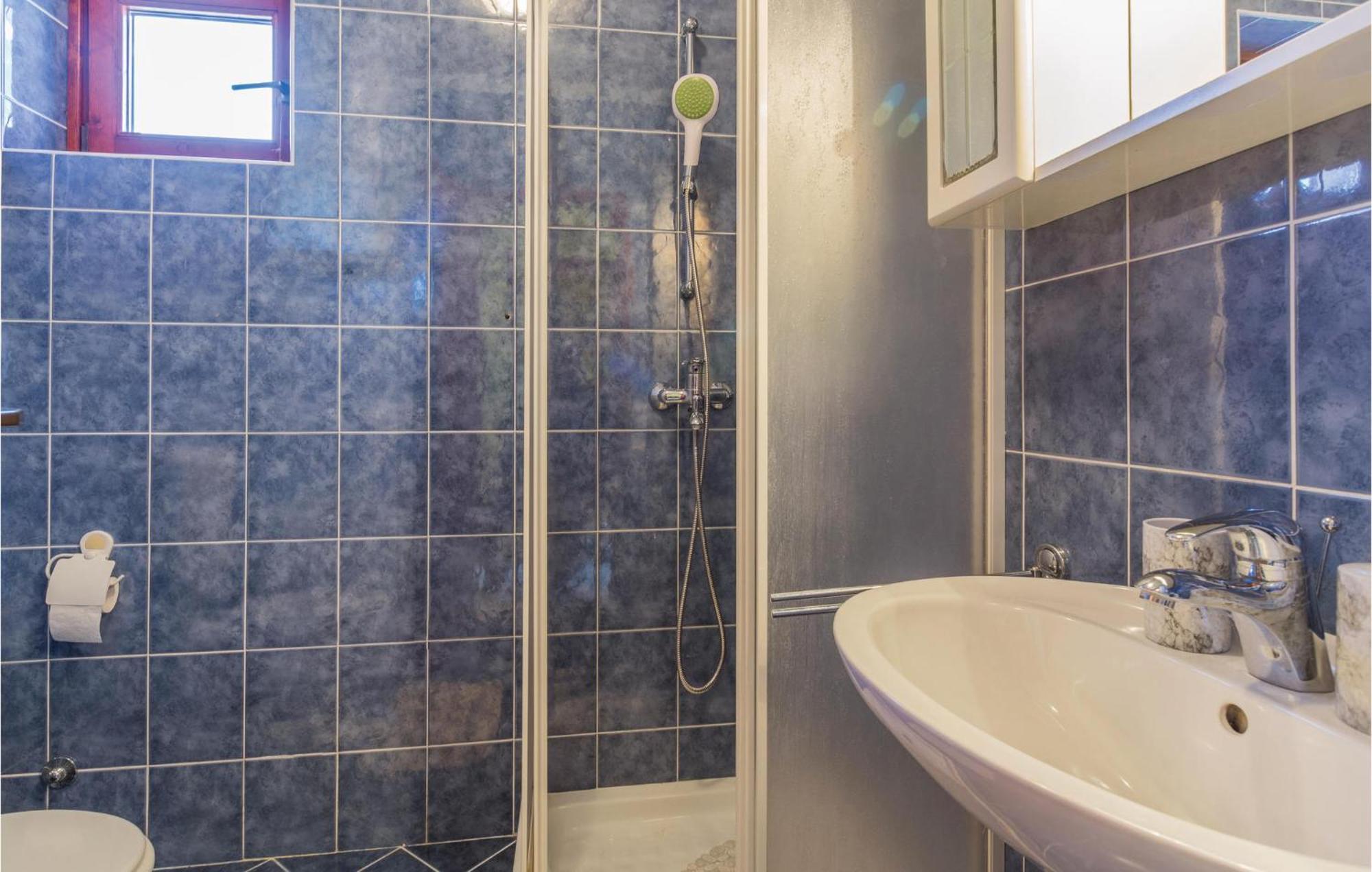 Amazing Apartment In Porec With Kitchen Eksteriør billede